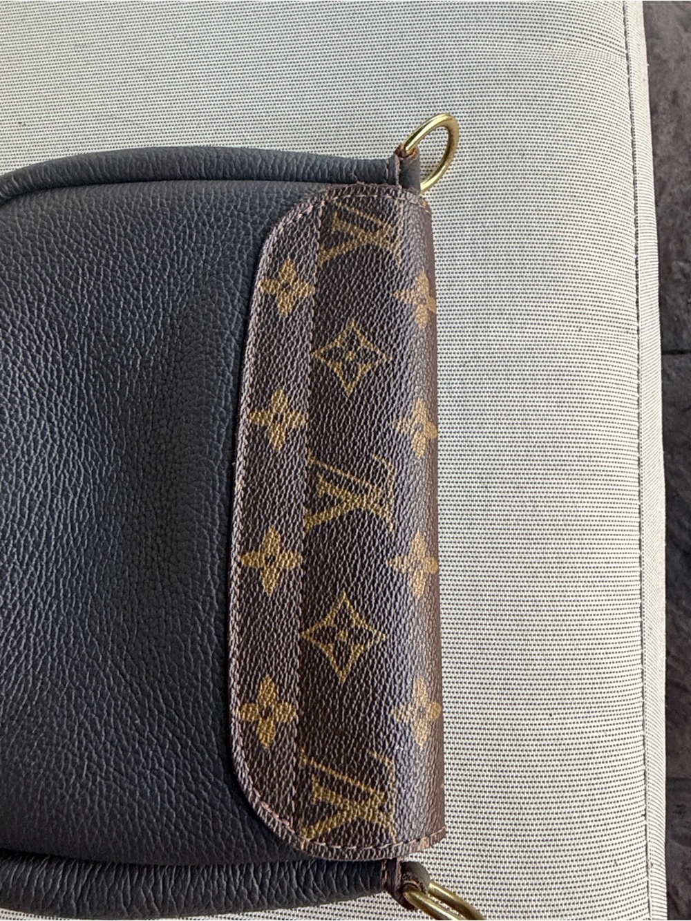 Vintage Boho bags Louis Vuitton Monogram crossbody + matching credit card wallet - Picture 5 of 16